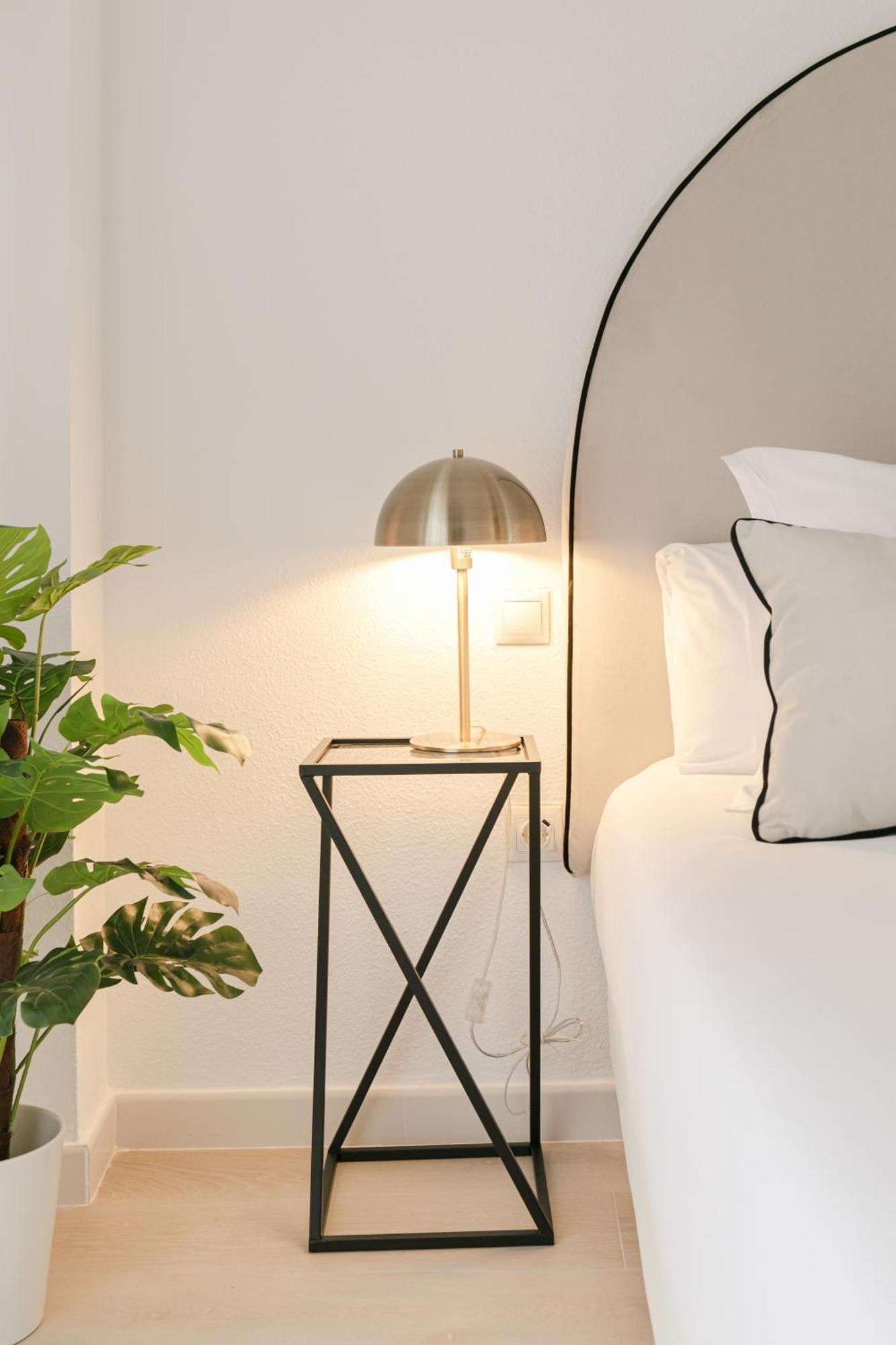 סביליה Isg Apartments Becquer Free Parking Inside The Building מראה חיצוני תמונה