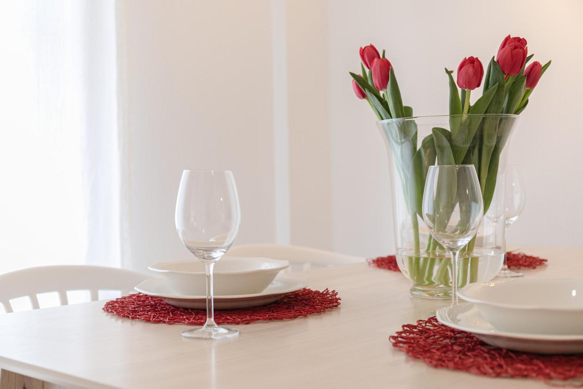 סביליה Isg Apartments Becquer Free Parking Inside The Building מראה חיצוני תמונה